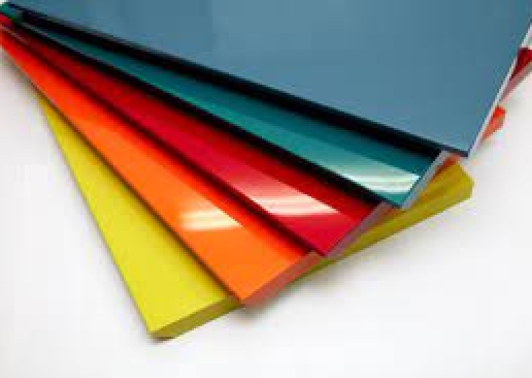 Van-mdf-phu-acrylic